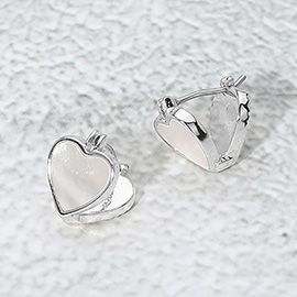 Mother of Pearl Heart Stud Pin Catch Earrings