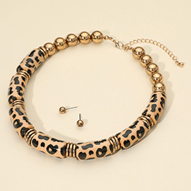 Bold Leopard Printed Resin Bar Beaded Necklace