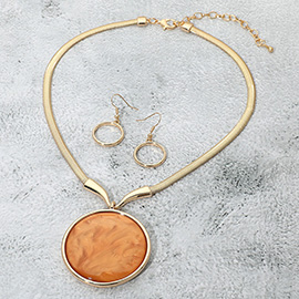 Bold Marbled Round Pendant Statement Necklace