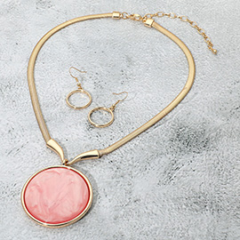 Bold Marbled Round Pendant Statement Necklace