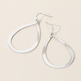 Ribbed Metal Open Teardrop Dangle Earrings